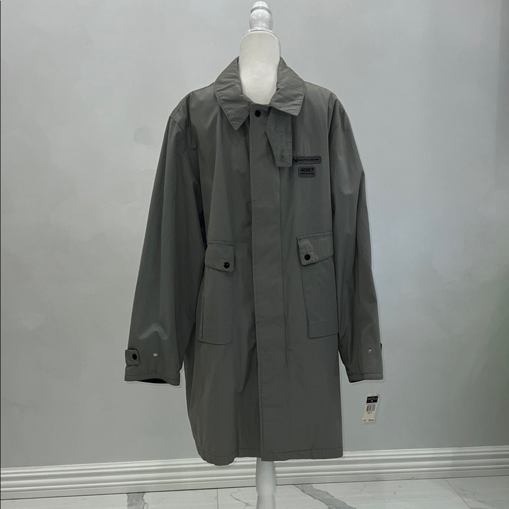 Men's Gray Jacket